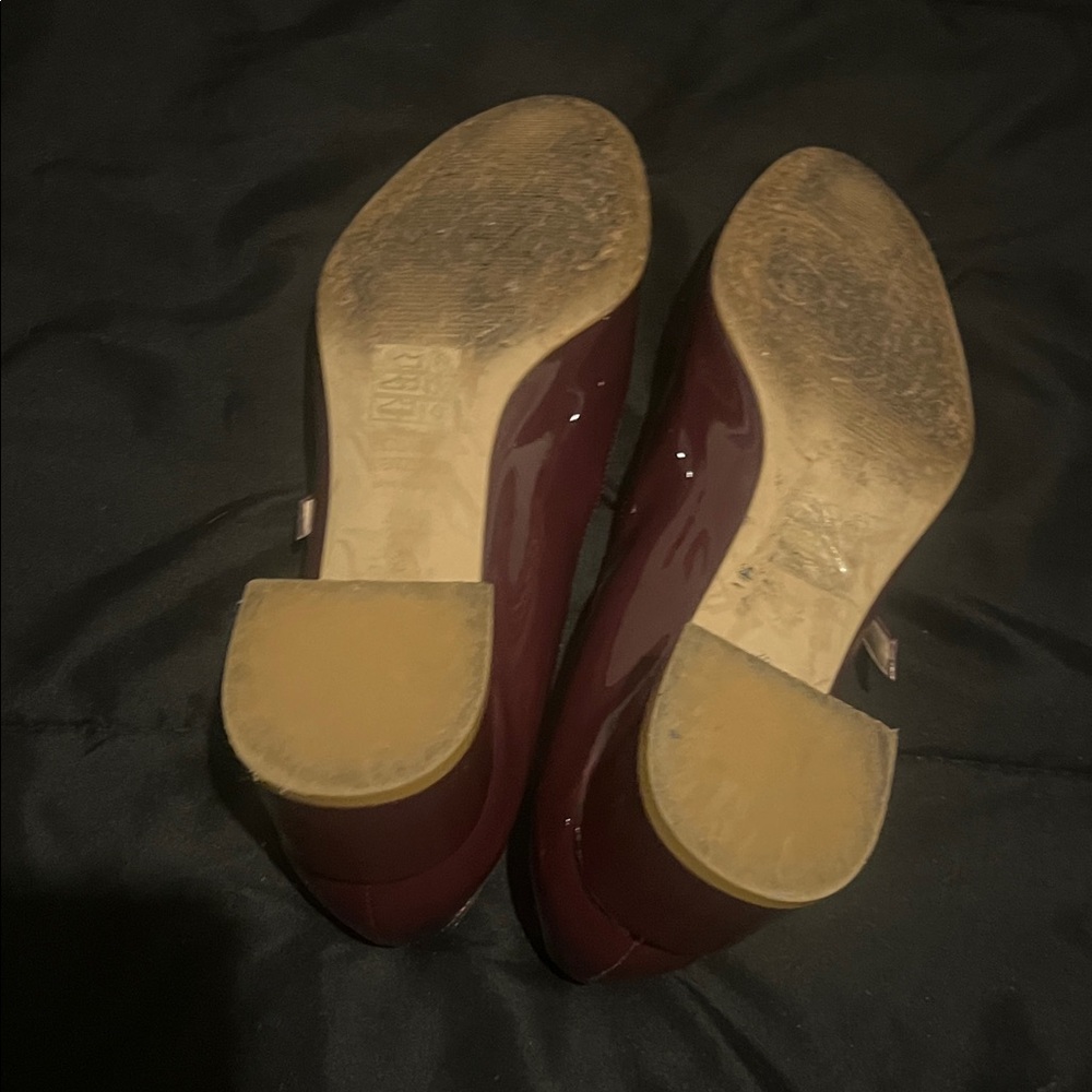 Stuart Weitzman Burgundy Patent Mary Jane Heels size 7B 7 - Picture 4 of 4